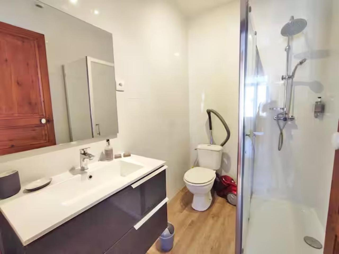 Apartamento L'Alexiane, Centre Luchon, Parking Gratuit, Wifi Bagnères-de-Luchon Exterior foto